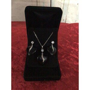 Black Heart Pendant Necklace & Earrings Set With Rhinestone Accents Silver Chain
